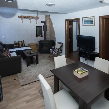 T&t Apartment